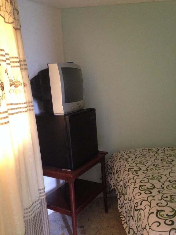 Hostal Makea Pachuca Buitenkant foto