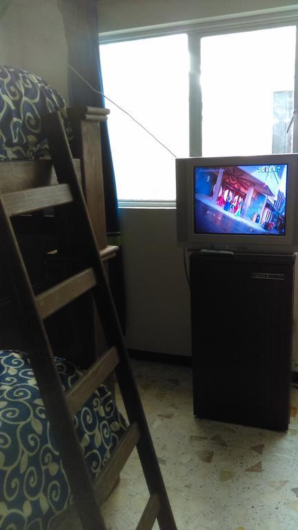 Hostal Makea Pachuca Buitenkant foto